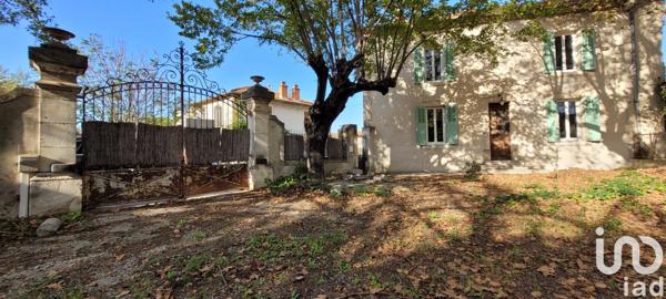 Maison de village 6 pièces de 102 m² à Camaret-sur-Aigues (84850)