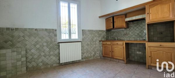 Maison de village 6 pièces de 102 m² à Camaret-sur-Aigues (84850)