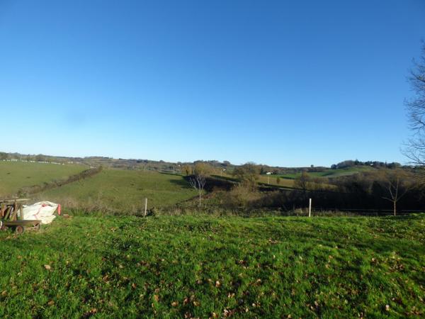 Maison pierres 280 m² vue 360° et vue Pyrénées sur 3 923 m²