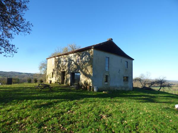 Maison pierres 280 m² vue 360° et vue Pyrénées sur 3 923 m²
