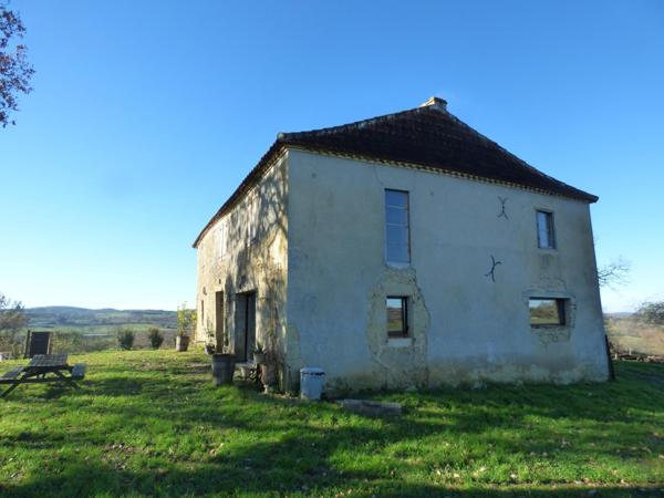 Maison pierres 280 m² vue 360° et vue Pyrénées sur 3 923 m²