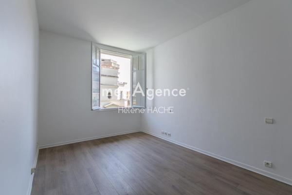 Appartement à NICE, 06000 - 2 pièces 52m²