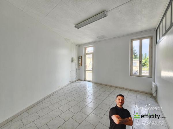 Local Commercial 8 pièces - 123 m²