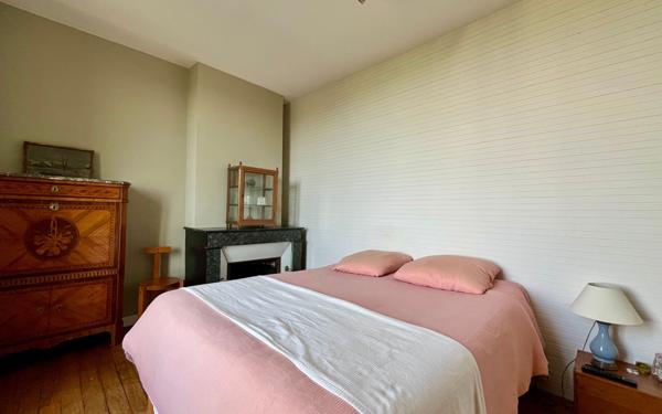 Maison à vendre    6 pièces •  Niort