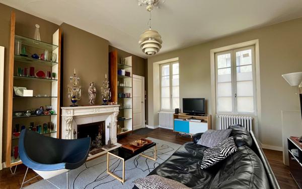 Maison à vendre    6 pièces •  Niort