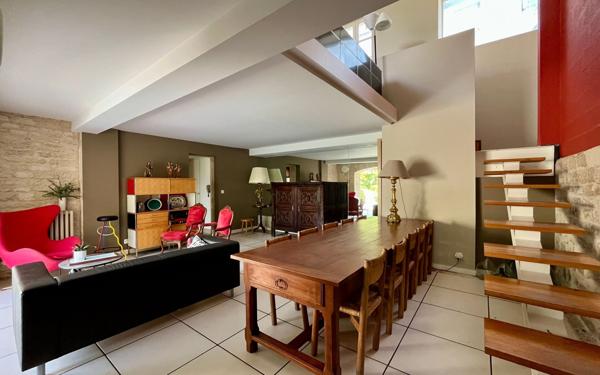 Maison à vendre    6 pièces •  Niort