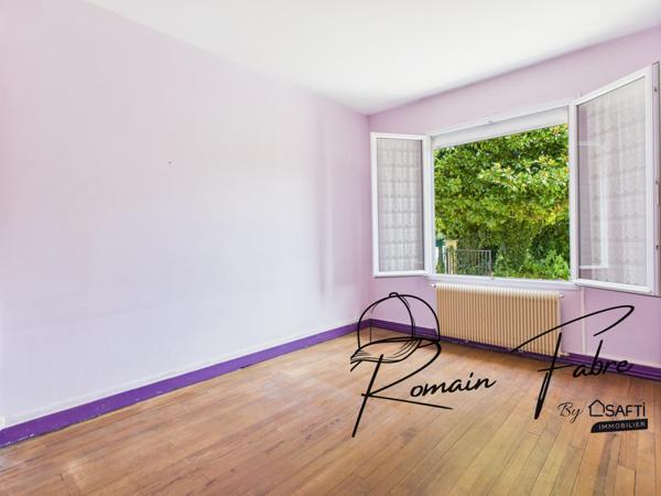 Maison en pierre avec 2 chambres, cadre bucolique et très grand garage