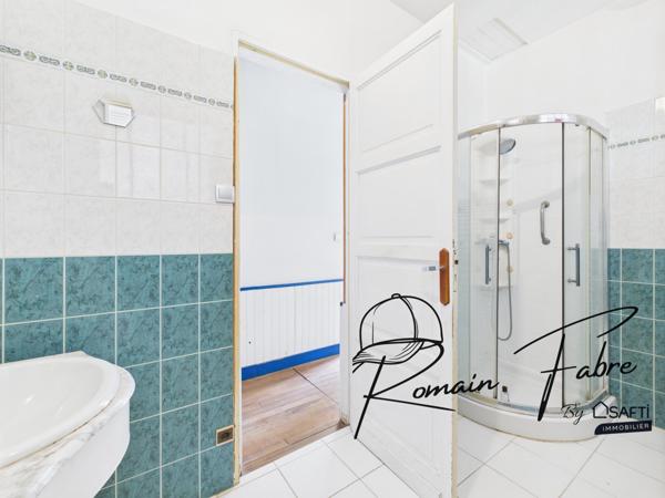 Maison en pierre avec 2 chambres, cadre bucolique et très grand garage