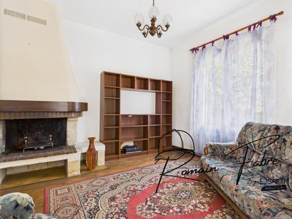 Maison en pierre avec 2 chambres, cadre bucolique et très grand garage