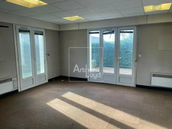 VENTE - plateau de bureaux en rez de chaussée