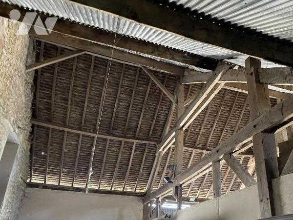 Bâtiment pour activité pro ou stockage proche centre-ville BELLEME
