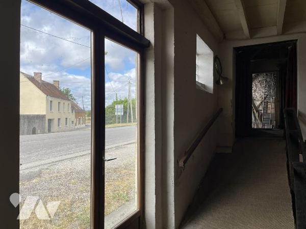 Bâtiment pour activité pro ou stockage proche centre-ville BELLEME