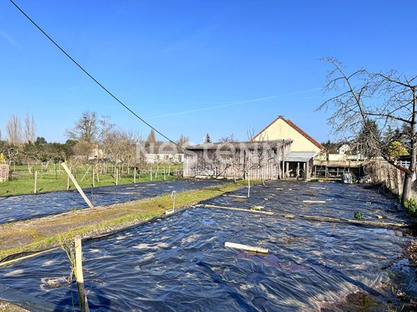 Vente terrain constructible d'environ 598 m² - centre ville de Mayet (72360)