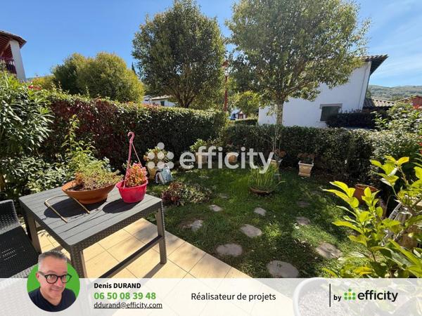 Maison
         6 pièces
        - 108 m² 549 000 € *