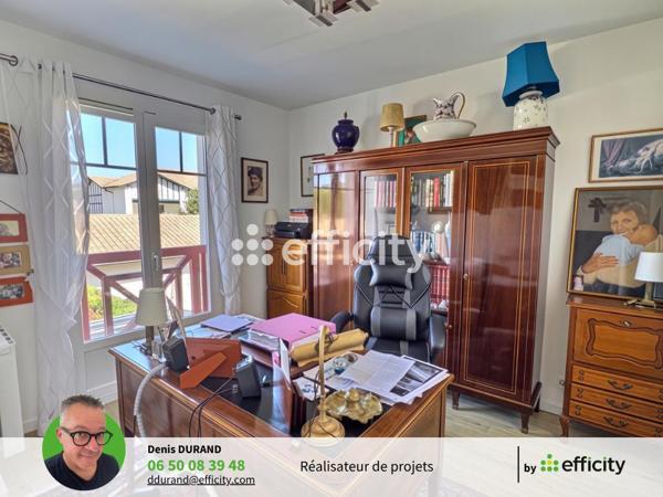Maison
         6 pièces
        - 108 m² 549 000 € *