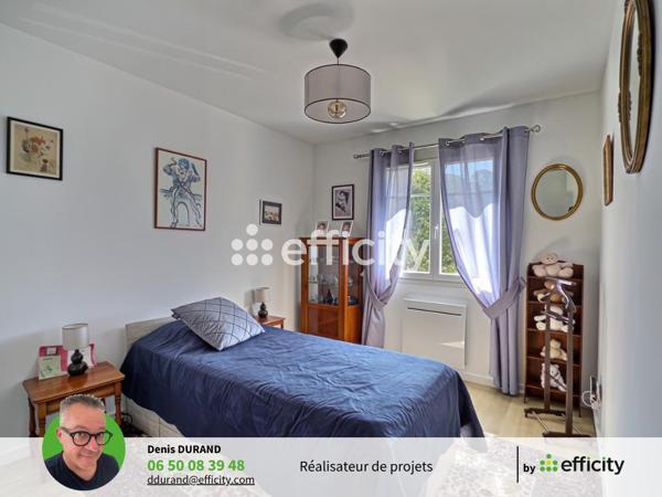 Maison
         6 pièces
        - 108 m² 549 000 € *