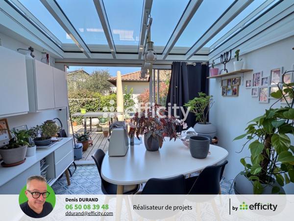 Maison
         6 pièces
        - 108 m² 549 000 € *