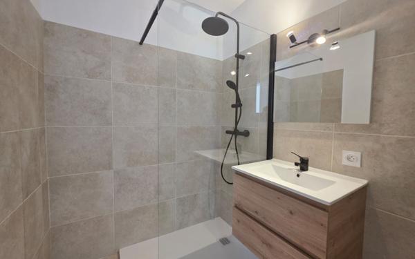 Appartement à vendre    3 pièces • 55 m2 Vinon-sur-Verdon