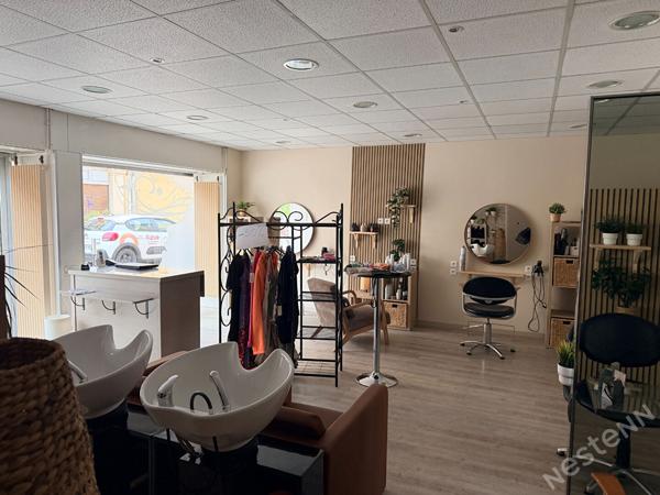 Local commercial à vendre au centre de Fontaines - Opportunité d'investissement