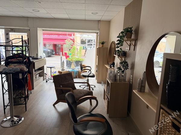 Local commercial à vendre au centre de Fontaines - Opportunité d'investissement