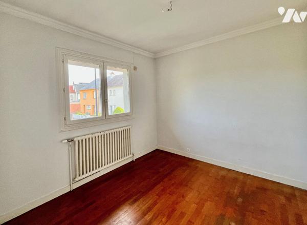 RENNES ST JACQUES - EXCLUSIF - Maison de 6 pièces dans rue calme