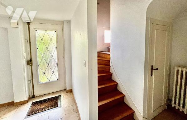 RENNES ST JACQUES - EXCLUSIF - Maison de 6 pièces dans rue calme