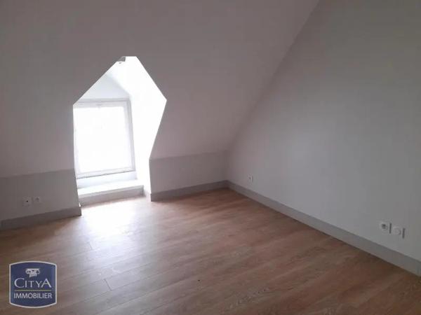 Appartement à louer 3 pièces 63.5m² Chinon (37500)