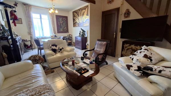 Maison de Ville avec Jardin à Vendre 4 pièces SAINT QUENTIN (02)