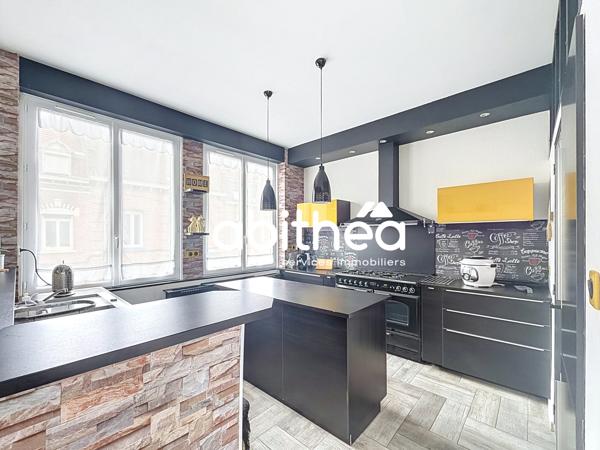 GRAND LOFT EN CENTRE VILLE
