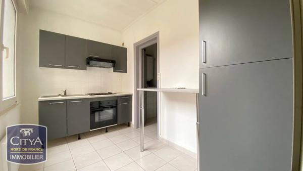 Appartement à louer 2 pièces 41.06m² Douai (59500)