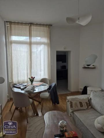 Appartement à louer 2 pièces 41.06m² Douai (59500)