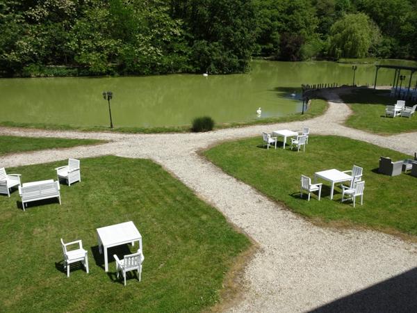 Superbe Château XIXᵉ en Tuffeau entièrement restauré