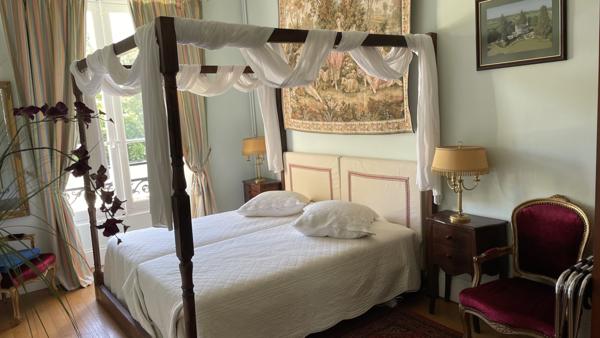 Superbe Château XIXᵉ en Tuffeau entièrement restauré