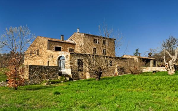 Maison à vendre    8 pièces • 256,11 m2 Saint-Maime