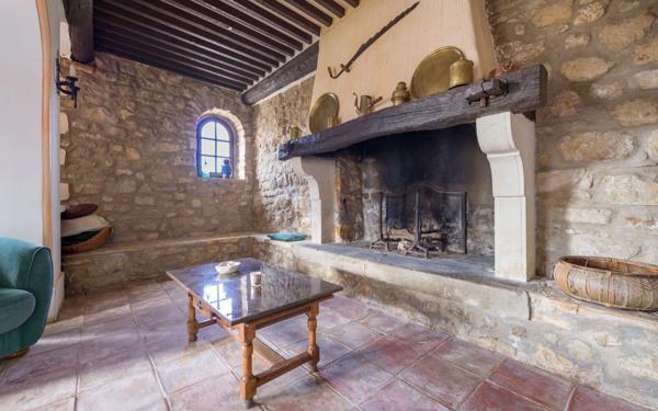 Maison à vendre    8 pièces • 256,11 m2 Saint-Maime