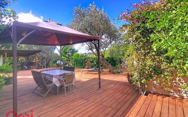 Maison à vendre    10 pièces •  Toulon