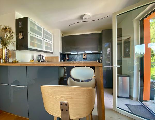 "Meudon Val Fleury" Superbe appartement meublé de 50.85 m² avec balcon, cave et parking ! Loyer 1 590 €/mois charges comprises **  - Référence  28183