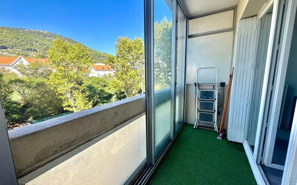 Appartement à vendre    4 pièces • 73,35 m2 Toulon