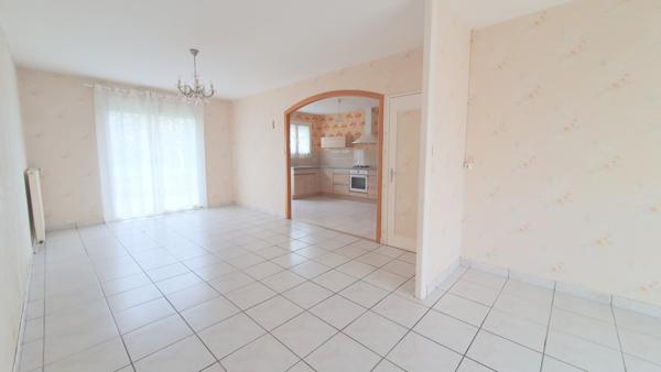 MAISON 3 CH MAULEVRIER SUR DEMI SOUS-SOL