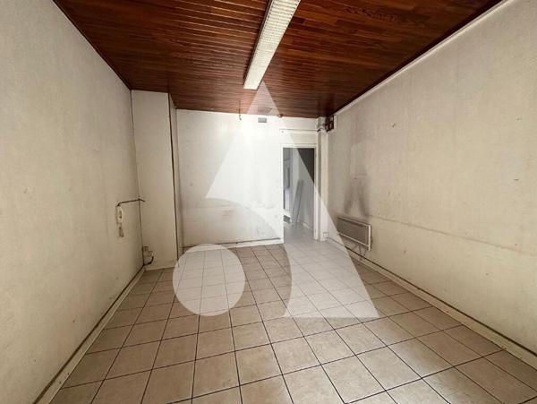 Local commercial 3 pièces 41.57 m2