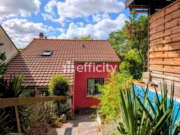 Maison
         6 pièces
        - 130 m² Bien prestige 440 000 € *