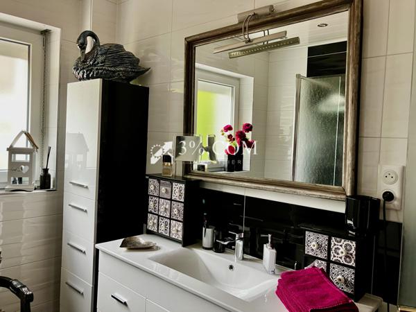 Maison 7 pièce(s) 4 chambre(s) 190 m²