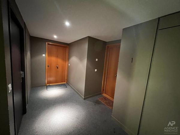Appartement Rueil Malmaison 2 pièce(s) 48.2 m2 Loyer 1 350 €/mois charges comprises **  - Référence  20094