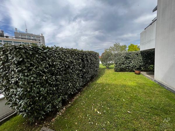 Appartement Rueil Malmaison 2 pièce(s) 48.2 m2 Loyer 1 350 €/mois charges comprises **  - Référence  20094