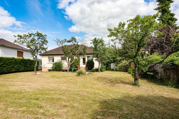 JOLI PLAIN PIED SUR SOUS SOL A AMNEVILLE