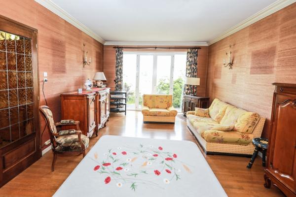 JOLI PLAIN PIED SUR SOUS SOL A AMNEVILLE