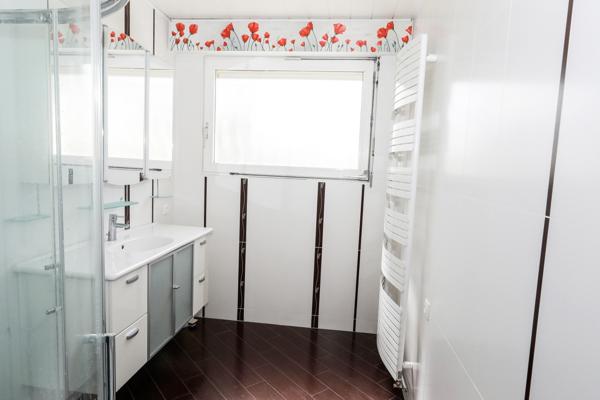 JOLI PLAIN PIED SUR SOUS SOL A AMNEVILLE