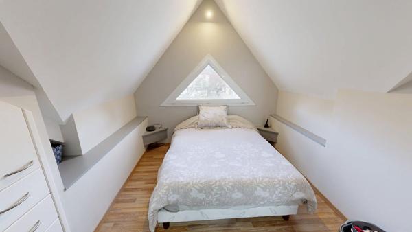 Coeur de Village, Maison familiale avec sous-sol complet et piscine
