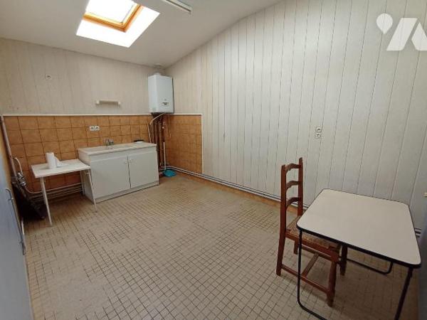 Maison à Vendre à Condé-en-Normandie (14110) en Calvados (14)

À vendre à Condé-sur-Noireau c...