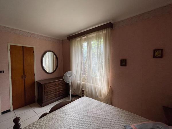 Alès quartier Clavières Exclusivité maison en pierres 6 pièces  sur 2 niveaux de 133 m2 sur terrain 501 m2